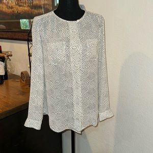 NWT Loft white blouse with  black speckles print Size S